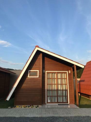 Lodge Chal�s Doce Lar