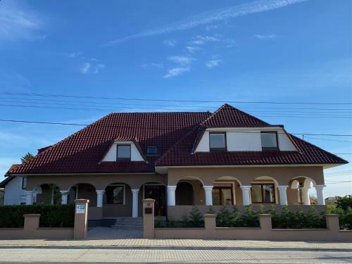 O�zis Apartmanh�z