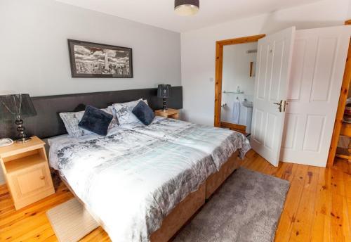 25 Killarney Holiday Village V93y337