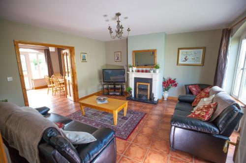 25 Killarney Holiday Village V93y337