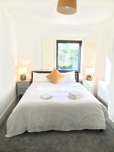 Shangri - La Spacious Family Townhouse