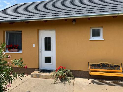 D�lia Apartman Gy�mr?