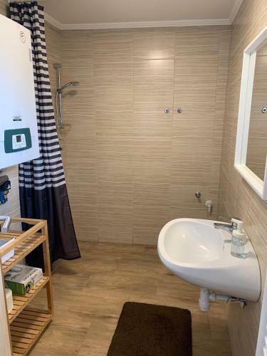 D�lia Apartman Gy�mr?