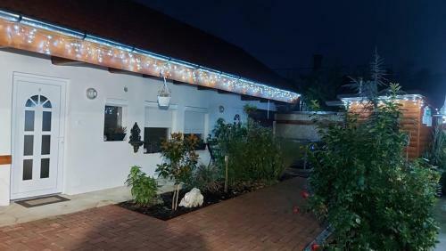 Gy�ngy Apartmanh�zak