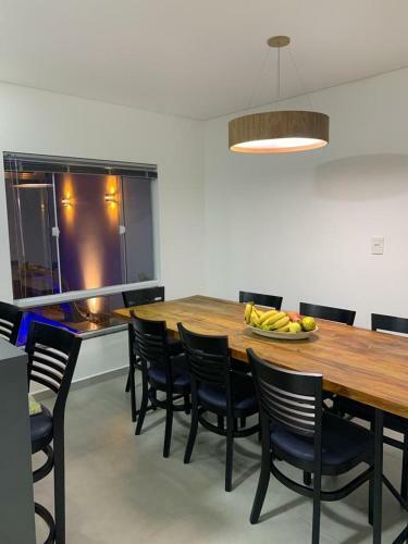 Resid�ncia White House - Casa De Piscina Em Penha.