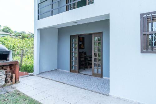 Casa Perto Da Praia Do Cascalho E Do Beto Carrero
