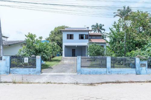 Casa Perto Da Praia Do Cascalho E Do Beto Carrero