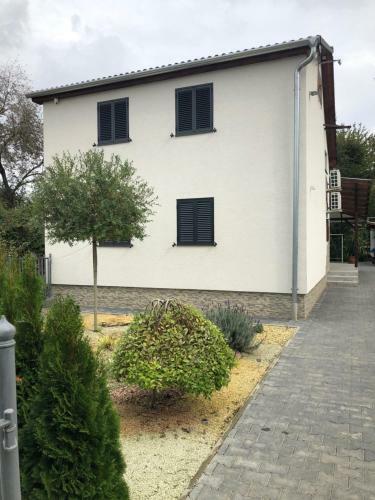 Sir�ly Apartman