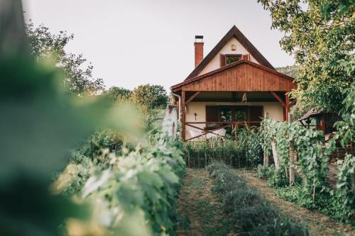Szent Gy�rgy Cottage