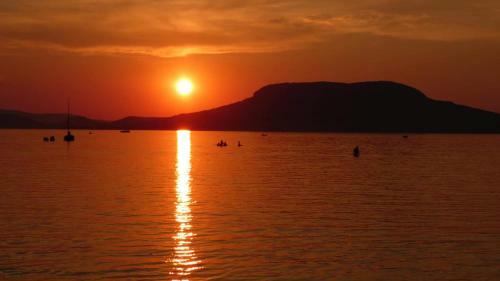 Sunset Plage Apartman Fony�d