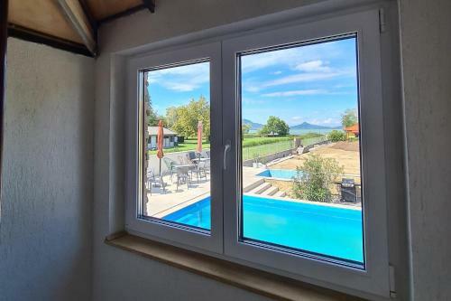 Hostal Mihely�nk
