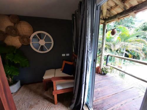 Casa Container Vermelha, Pr�ximo A Trindade!