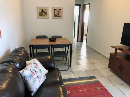 Casa Com �tima Localiza��o