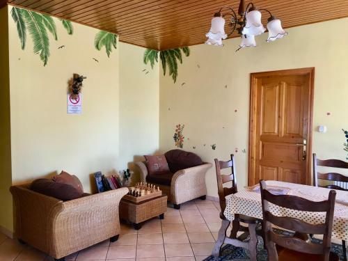 Hostal Marta Guest House