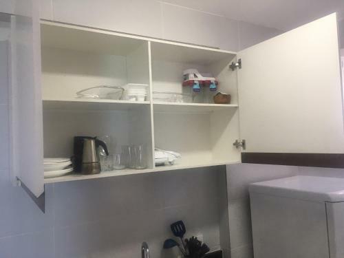 Apartamento Praia Bela, Vista Mar. Novo!