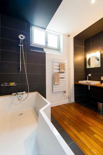 Bed & Breakfast Chambres D'h�tes Aux Deux Buis