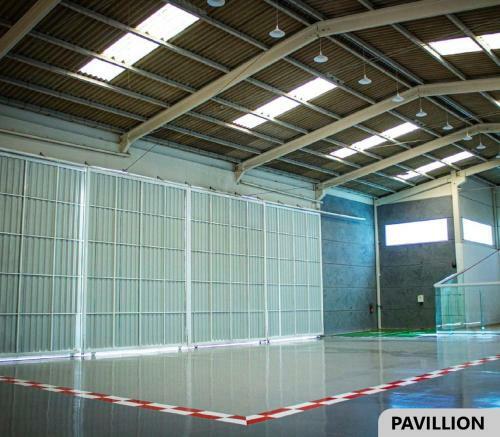 Hangar Para Avi�es, Hospedes E Seus Sonhos...