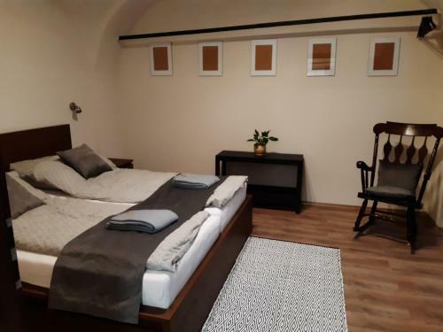 5churches Apartment