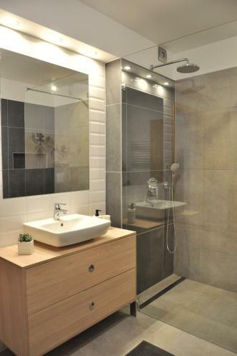Maxim Apartments