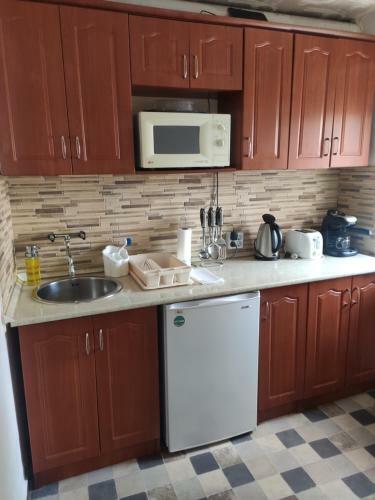 Silver Apartman