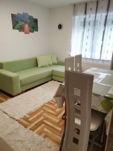 Lili Apartman