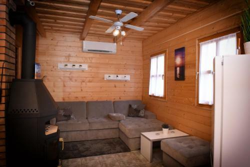 Velence Korz� Pihen?h�z