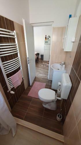 Junior Apartman