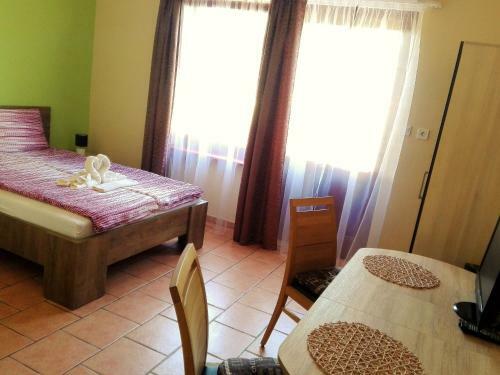 Ker�kv�r Apartman Gyula