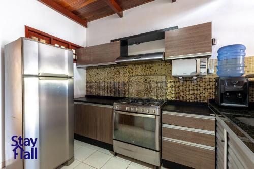 Casa Em Carneiros 4qts Com Jacuzzi E Churrasqueira Privativas - Sh039