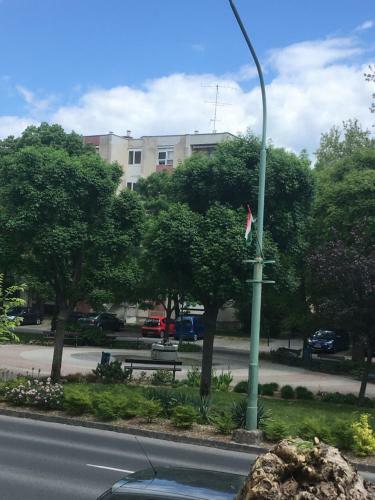 M�ra Apartmanh�z