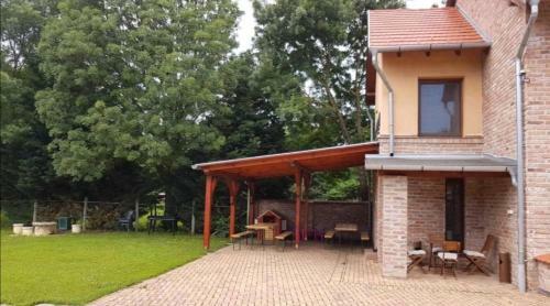 Niki Apartman