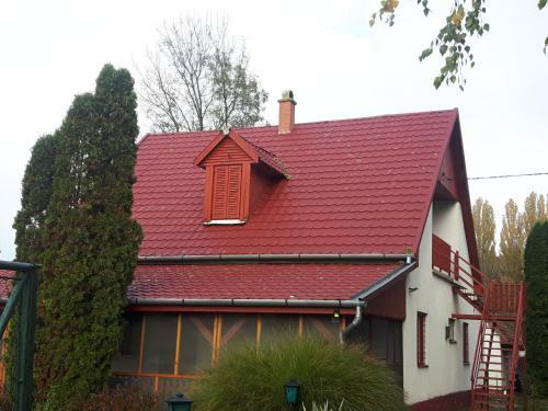 Tiszai V�ndor Apartmanh�z