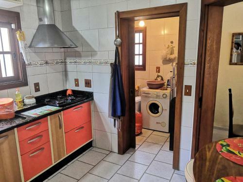 Casa A Beira Do Rio Guaiba Em Porto Alegre - Rs