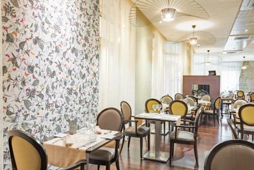 Hotel Logis Grand H�tel Des Bains