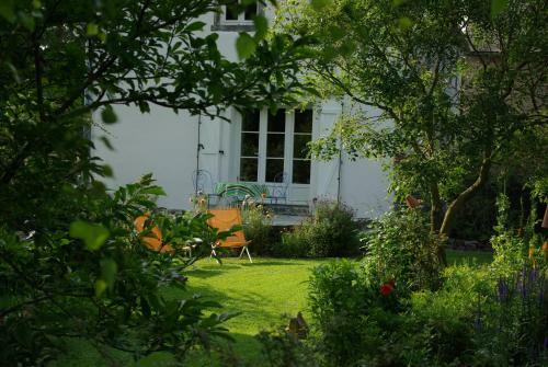 Gites Vall�e D'ossau - Les Jardins Du Cot
