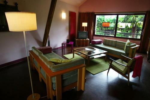 Gites Vall�e D'ossau - Les Jardins Du Cot