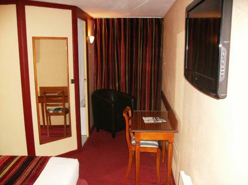 Hotel H�tel Du Val De Seine