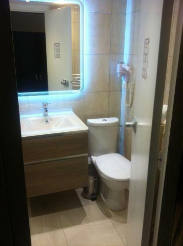 Hotel H�tel Du Val De Seine