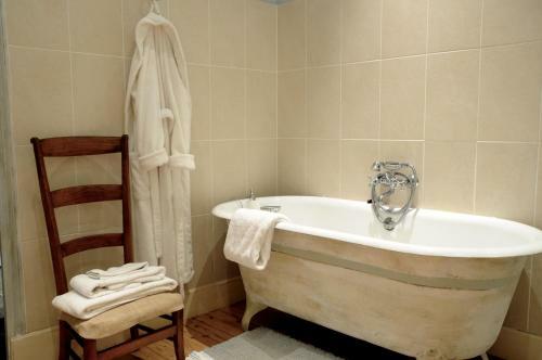 Bed & Breakfast Chambres D'h�tes Domaine Du Buc