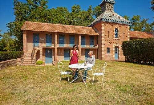 Bed & Breakfast Chambres D'h�tes Domaine Du Buc