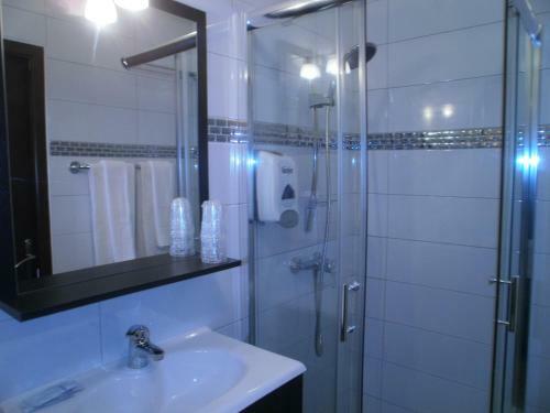 Hotel H�tel Restaurant Atipyc