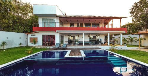 Qavi - Villa Dos Pelicanos #vistamar #centropipa