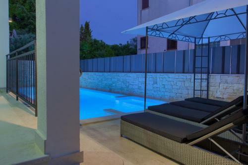 Luxury Vall Apartment