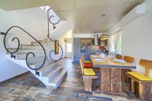 Villa Pax Houses