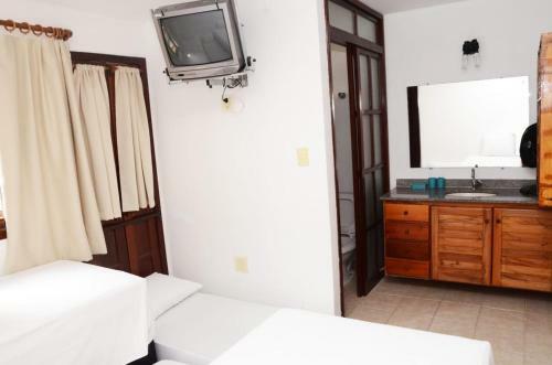 Praiamar Guest House