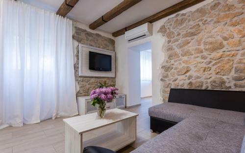 Villa Mulberry