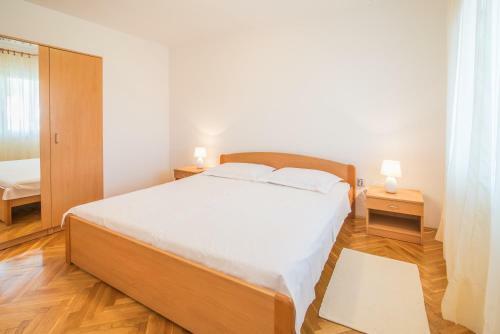 Apartments Ana S