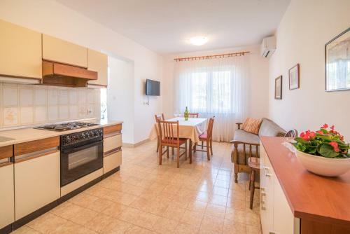 Apartments Ana S