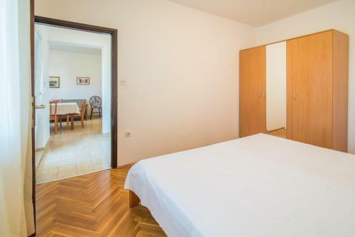 Apartments Ana S