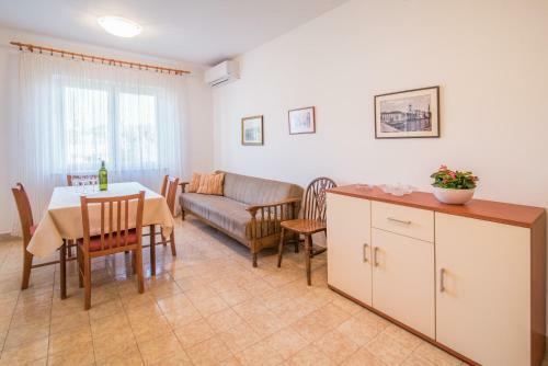 Apartments Ana S